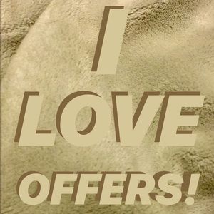 🌟Don’t be shy!! I’ll consider any offer!🌟
